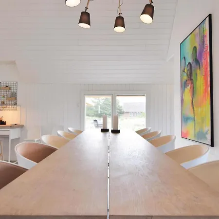 Four-bedroom Holiday In Nyaraló *