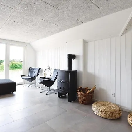 Four-bedroom Holiday In Nyaraló Blåvand