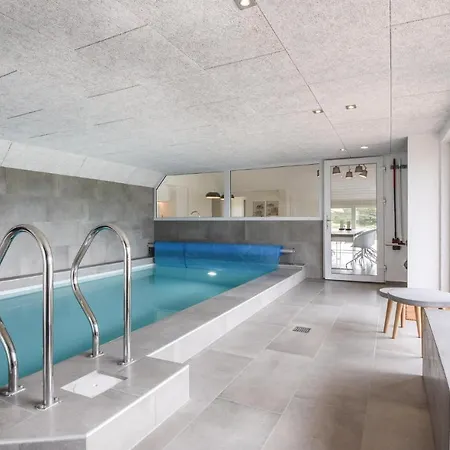 Four-bedroom Holiday In