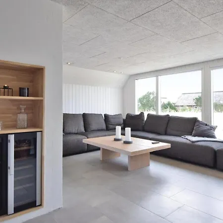 Four-bedroom Holiday In Blåvand